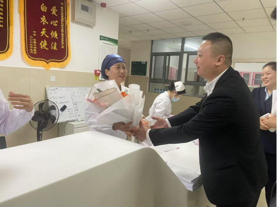 保利物業(yè)正式進(jìn)駐淮南市婦幼保健院物業(yè)服務(wù)207